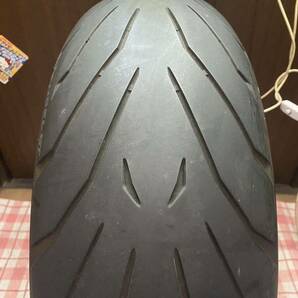 中古MCタイヤ 2021年製造 PIRELLI ANGEL GT 190/50ZR17 ピレリ エンジェル 190 50 17 2521 A2985の画像1