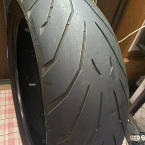 中古MCタイヤ 2021年製造 PIRELLI ANGEL GT 190/50ZR17 ピレリ エンジェル 190 50 17 2521 A2985の画像5