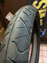 中古MCタイヤ バリ山 2023年製造 IRC ROADWINNER RX-01 100/80-17 ロードウィナー 100 80 17 2023 A3022_画像2