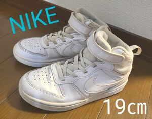 NIKE スニーカー ハイカット　コートバーロウ　19㎝　白　エアフォース