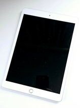 ☆1円スタート！ Apple iPad (第8世代) シルバー MYLA2J/A アップル　アイパッド_画像1