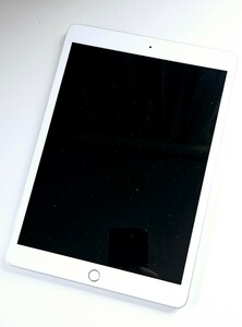 ☆1円スタート！ Apple iPad (第8世代) シルバー MYLA2J/A アップル　アイパッド