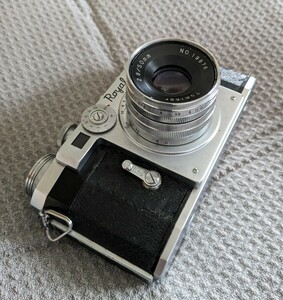 レジファインダーカメラ、Royal50/f2.8です。