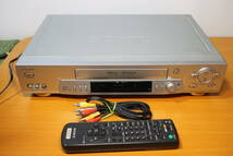 ソニー　ビデオカセットレコーダー　SLV-R355　リモコン付き　 SONY　VHSビデオデッキ_画像1