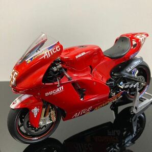 タミヤ TAMIYA DUCATI ドゥカティー DESMO SEDICI デスモセディチ プラモデル 完成品 1/12スケール 組み立て図、箱付きの画像2