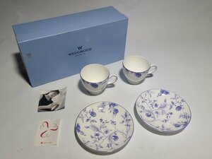 未使用品　美品　WEDGWOOD　ブループラム　ティーカップ　ソーサー　皿　コーヒーカップ　洋食器　箱付き