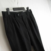 nonnative スリム テーパード スラックス タック パンツ モード Sサイズ メンズ ノンネイティブ 無地 シンプル 裾 ダブル ボトムス 黒 _画像3