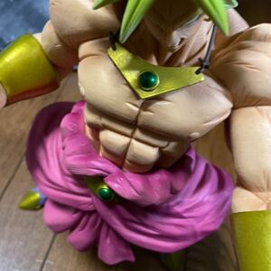 ドラゴンボール　フィギュア ブロリー　重さ1.5キロ