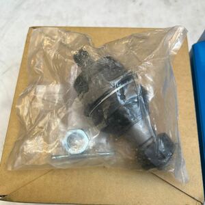 ロアジョイントブーツ Isuzu Elf NKR81 未使用品 Genuine番8-97142-452-1