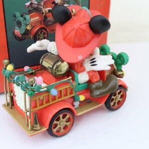 ENESCO ミッキーマウスのクリスマスオーナメント 消防車 箱付 中古 車体約9cm クコの画像2