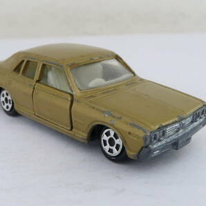 香港製トミカ NISSAN CEDRIC 日産 セドリック 箱無 キズ TOMICA HONG KONG コレの画像3