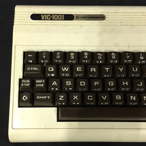 commodore VIC-1001 コモドール パーソナルコンピュータ 通電確認済み QR042-343_画像3