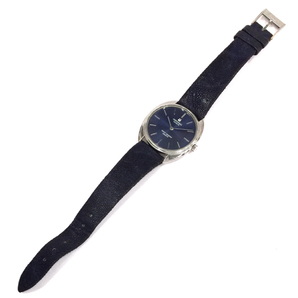 1円 ユニバーサルジュネーブ 腕時計 WHITE SHADOW ラウンド 紺文字盤 SVカラー金具 クォーツ メンズ 純正ベルトの画像5
