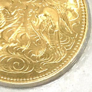 日本国 御在位60年 昭和61年 10万円 金貨 30mm 20g K24 ブリスターパック入りの画像6