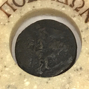 1円 オリュンポス山の古代のコイン ポセイドン 他 ペガソス 含 古銭 保存ケース付き 計2点 セット A11488の画像2