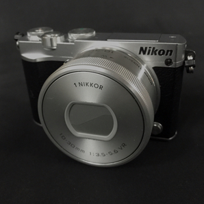 Nikon 1 J5 1 NIKKOR 10-30mm 1:3.5-5.6 VR 18.5mm 1:1.8 ミラーレス一眼 カメラ レンズ ニコンの画像2