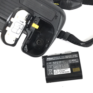 Nikon D7000 デジタル一眼レフカメラ ボディ 光学機器 付属品ありの画像5