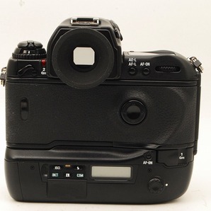 Nikon F5 3035360 一眼レフ フィルムカメラ オートフォーカス ボディ 本体の画像2