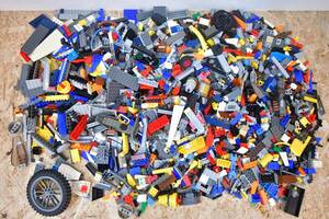 LEGO　レゴ　テクニック　オフロード車　部品　パーツ　バネ　スプリング　タイヤ　クリアパーツ　特殊な部品　など　大量　まとめて