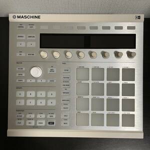 Native Instruments MASCHINE MK2 white ( original stand,DECKSAVER dust cover, license transfer ID attaching )