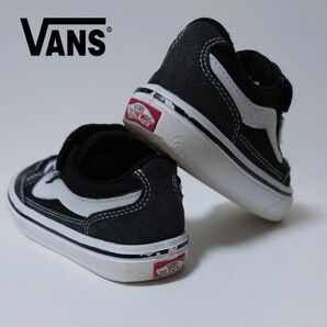 【１７ｃｍ】VANS　バンズ　キッズスニーカー