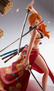 希少{FIG} ジャンプキャラクターズストア限定 ナミ (三刀流) ワンピース magazine FIGURE 〜夢の一枚〜 