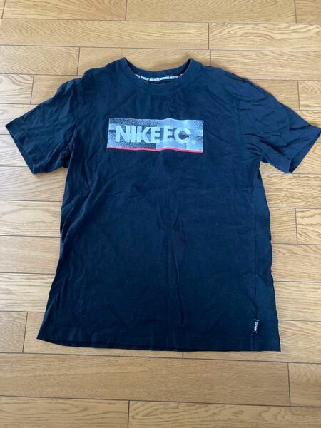 ナイキ　NIKE 半袖　サッカー　M サイズ Tシャツ　