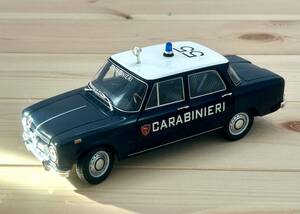 MINICHAMPS ミニチャンプス ALFA ROMEO GIULIAアルファロメオ ジュリアCARABINIDRI イタリア国家憲兵隊仕様 1970年 1/18 ミニカー