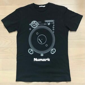 UNIQLO × Numark 限定コラボUT Mサイズ ターンテーブル