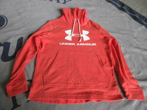 UNDER ARMOUR