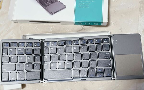 新品 Bluetooth ワイヤレス キーボード 折り畳み モバイルキーボード