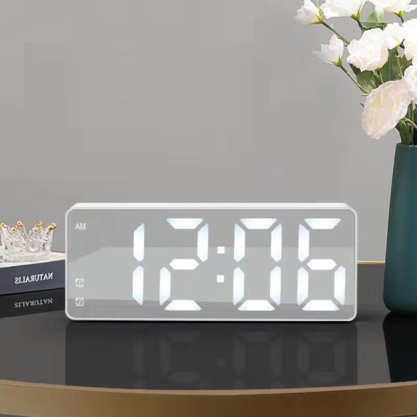 置き時計 デジタル 目覚まし時計 LEDデジタル時計 アラーム機能付き 温度表示 明るさ調整 シンプル インテリア デジタル時計 ホワイト