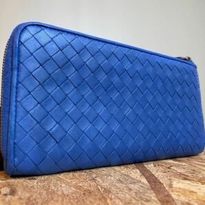 ★【美品！希少！】 BOTTEGA VENETA ボッテガヴェネタ イントレチャート ロングウォレット L字長財布 男女 ブルー系の画像2