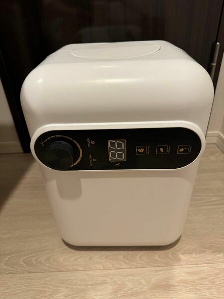 電気温水器 110V/1500W 小型電気温水器 30℃~65℃調節可 電気温水ヒーター 10L 大容量 電気給湯器 取り付け簡単