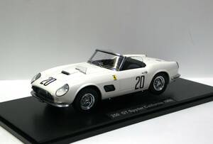 【KKスケール】1/18 フェラーリ 250 GT SWB 3.0L V12 カリフォルニア スパイダー チーム NART #20 1960年のダイキャスト製ミニカー