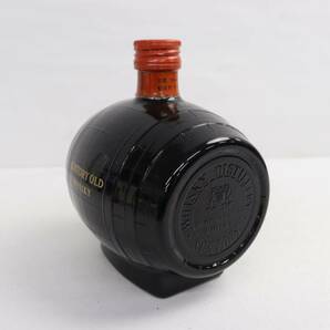 SUNTORY（サントリー）オールド 樽型ボトル 43％ 700ml 陶器（重量1218g）Z24C280163の画像4