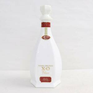 NIKKA（ニッカ）アップルブランデー XO デラックス 白 40％ 660ml 陶器 重量1366g S24D040127