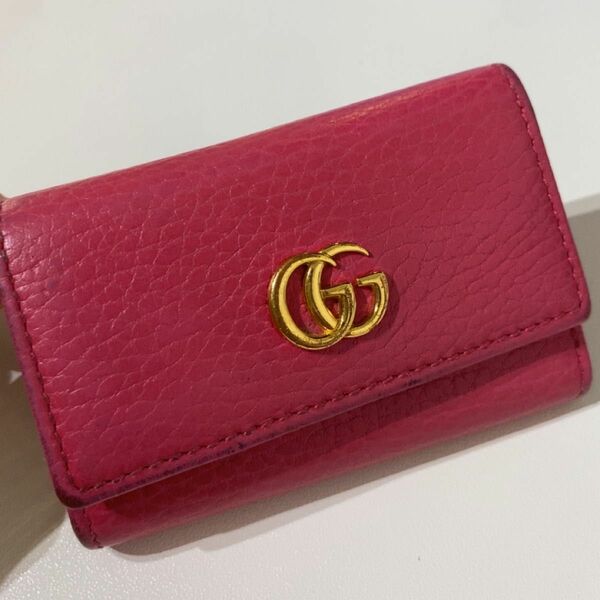 GUCCI GGマーモント キーケース ピンク