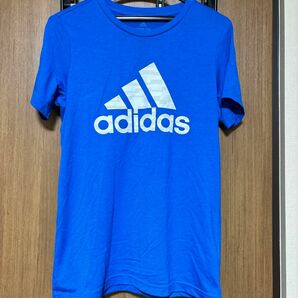 お値下げ！adidas ブルーがキレイ！Tシャツ　160