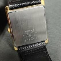 060418　263114　SEIKO　セイコー　5Y30-5060　クォーツメンズ腕時計　スクエア　ブラックベルト　紳士小物　稼働品_画像6