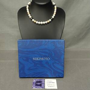 060419 260898 MIKIMOTO ミキモト マルチカラーパールネックレス Mチャーム 18K刻印 ブランドアクセサリー 真珠 服飾小物 の画像1