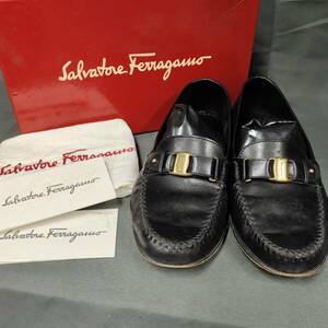 060426 263914 SalvatoreFerragamo フェラガモ メンズシューズ ブラック系カラー サイズ 7EE 靴 紳士服飾小物 箱付き