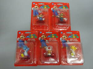  super Mario mini figure 5 kind 