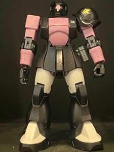 【市場希少品】ガンプラ ジャンク　HGUC 1/144 ザクⅠ 黒い三連星仕様　クリーニング済