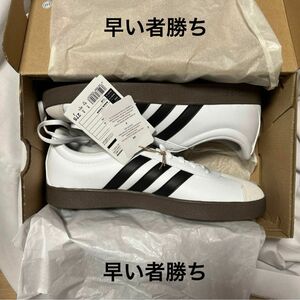 adidasスニーカー