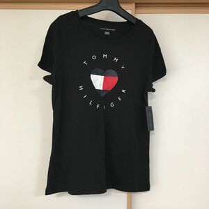 新品　トミーヒルフィガー　半袖　Tシャツ　M　ハートデザイン