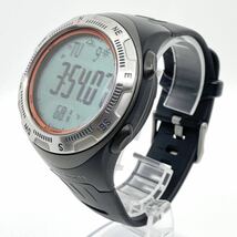 TECHTRAIL 腕時計 デジタル 高度計 気圧計 温度計 デジタルコンパス ストップウォッチ アウトドア シルバー ブラック 銀 黒 Y747_画像2