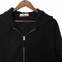 STONE ISLAND ストーンアイランド ブラック 24SS ジップアップ コットン フーディ ブラック L ジャケット コットン メンズ 中古_画像3