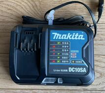 USEDマキタ 純正 充電器 DC10SA 10.8V用_画像1