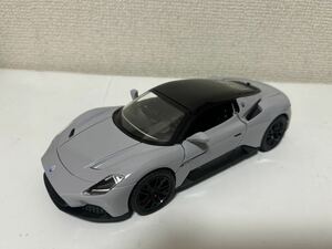 マセラティ MC20 1/24 ミニカー 合金モデル 